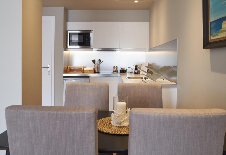 Apartment with street view