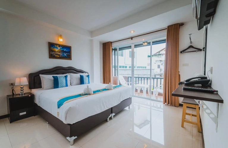 Deluxe Double room with balcony