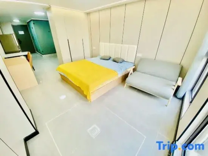 Deluxe Double room with city view