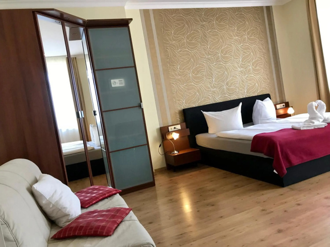 Hotel Viacity