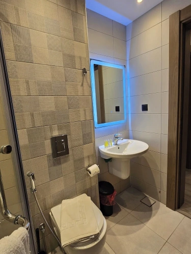 2 Bedrooms Family Apartment with balcony and with city view
