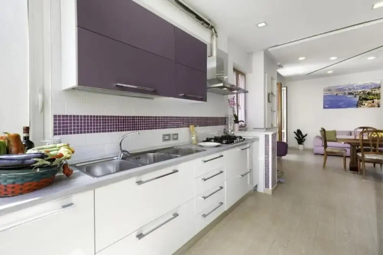 Rose Sorrento House