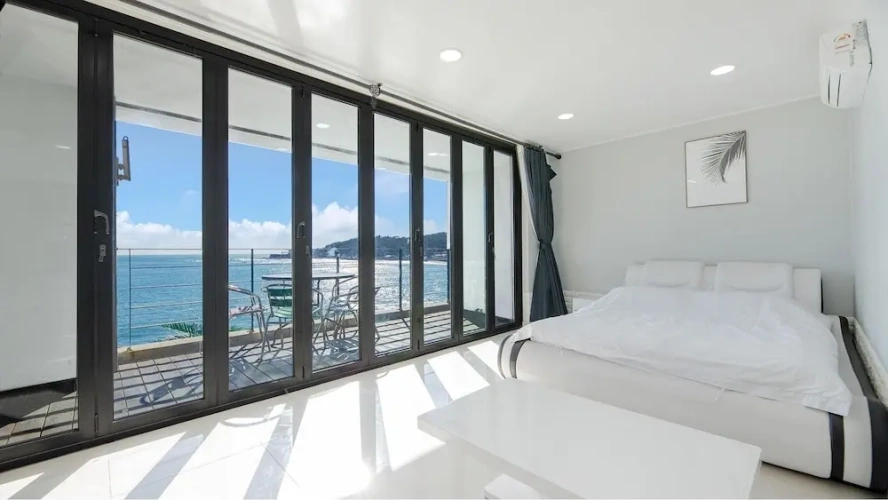 1 Bedroom Standard room with balcony