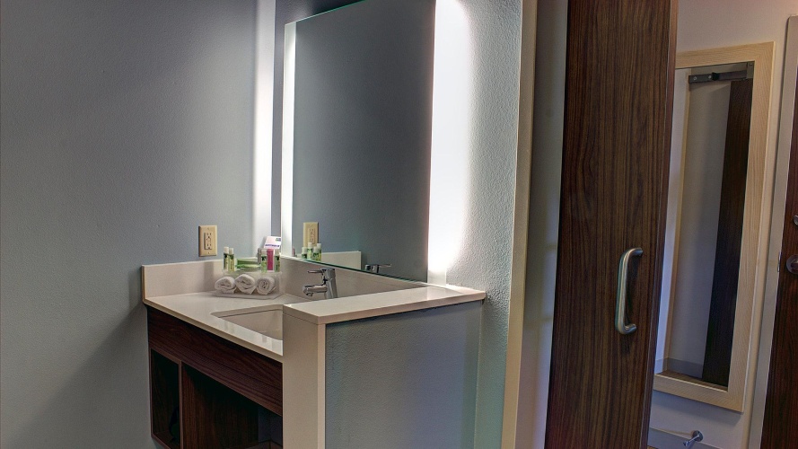 Quadruple Suite