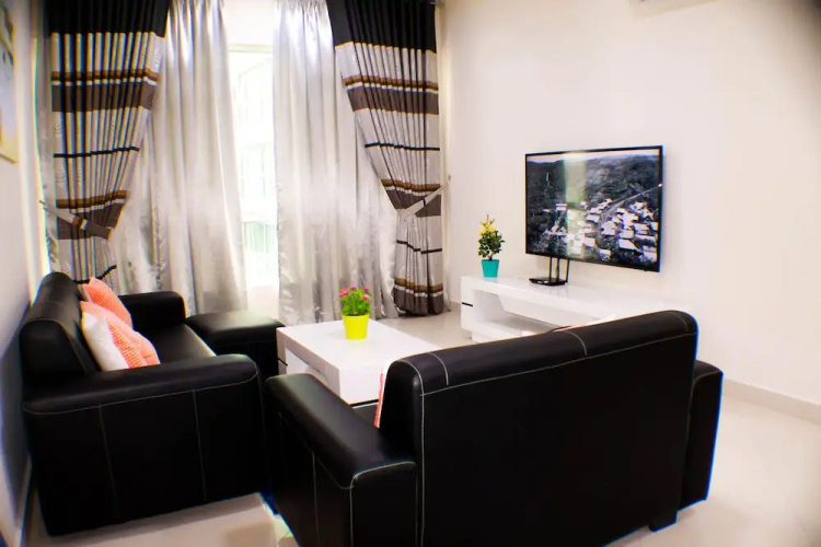 Crest Residence