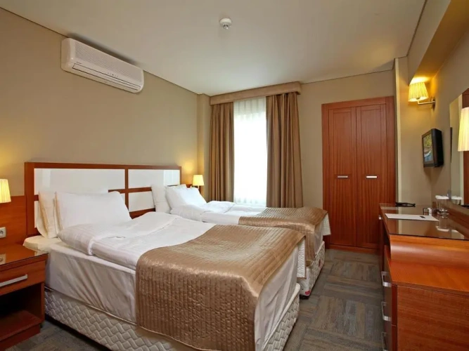 Quadruple Suite