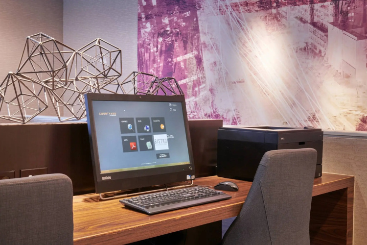 Courtyard by Marriott Detroit Warren