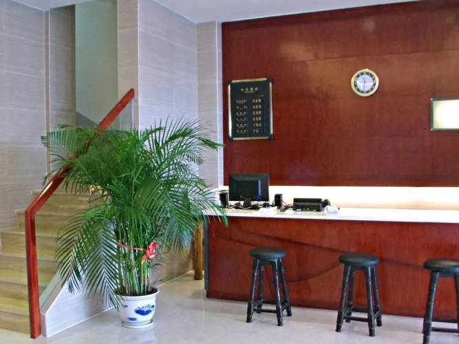 Beihai Old Street Zhuhailou Inn