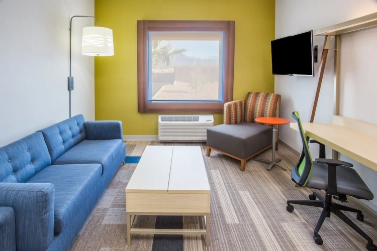 1 Bedroom Suite