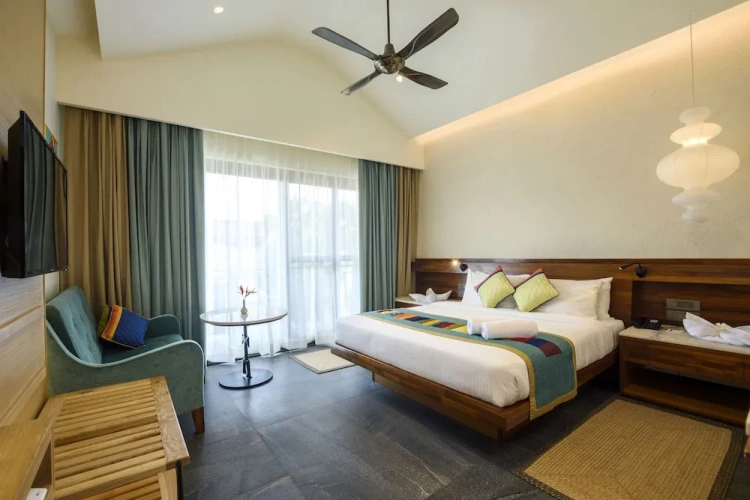 Superior Double room with balcony and with view