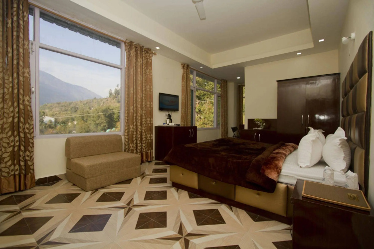 Snow Touch Resort (Shri Nath Group)