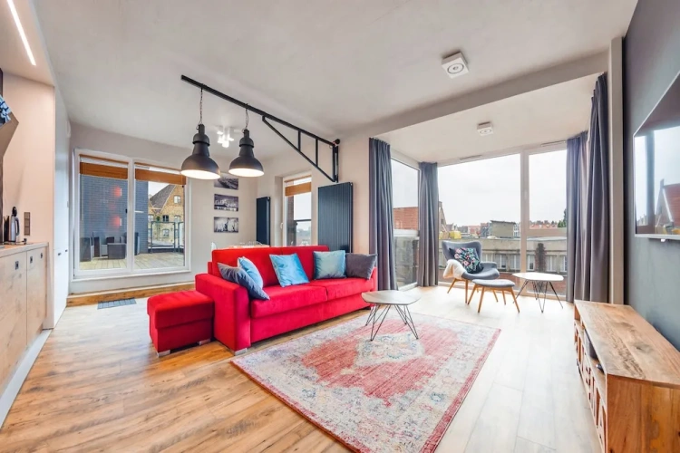 Apartment with balcony