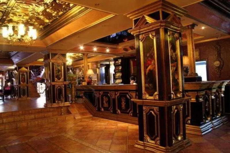 Hotel Ambassador