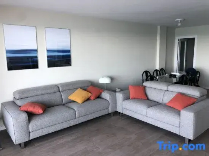 Steps To Sand Pad N Barcelona 3 Room 2 Bath Pkng
