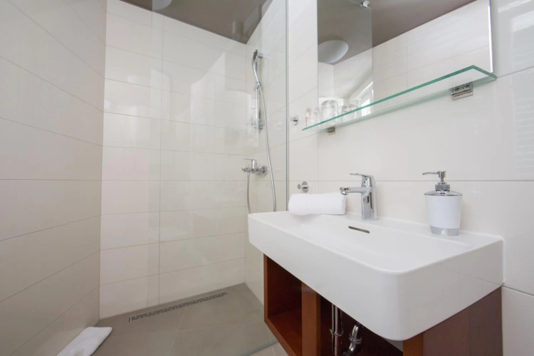Luxury Rooms Silente Bacvice 1