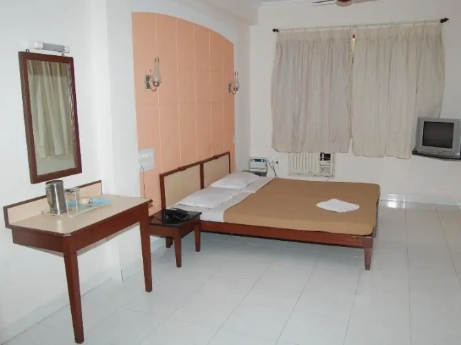 Deluxe Triple Suite