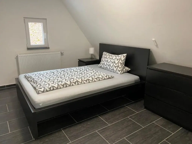 5 Bedrooms Cottage