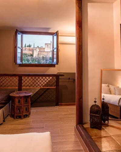 Deluxe Double room with city view