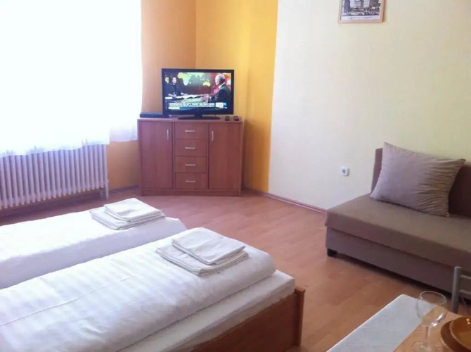 Jolie Apartman