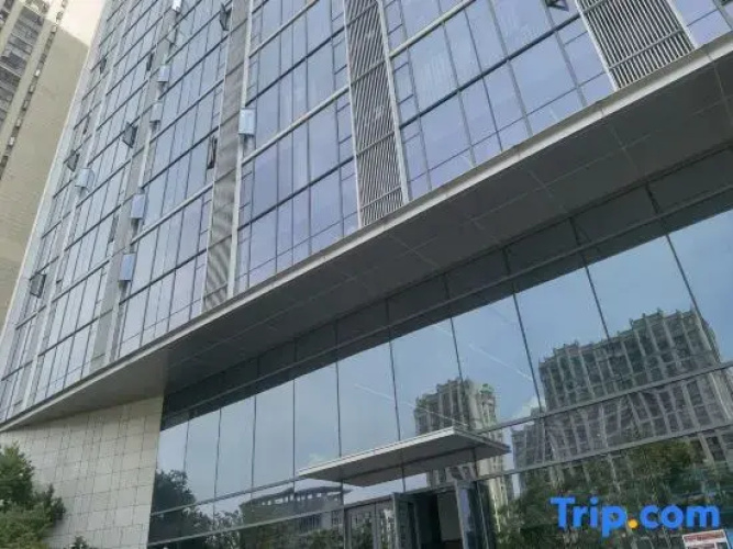 Qiusi Apartment (Luomeng Universal City)