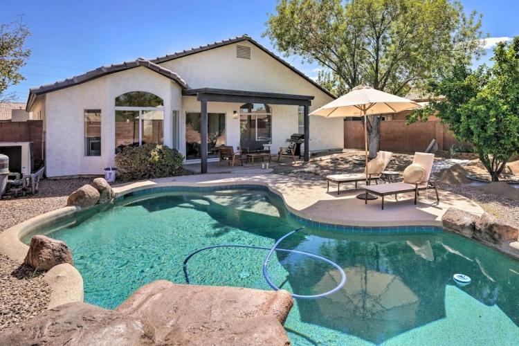 3 Bedrooms Cottage