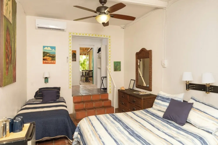 Classic Quadruple room with balcony