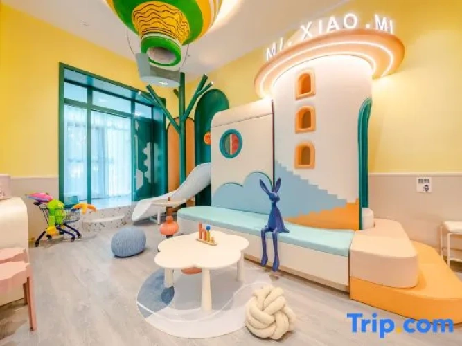 3 Bedrooms Family Suite with city view
