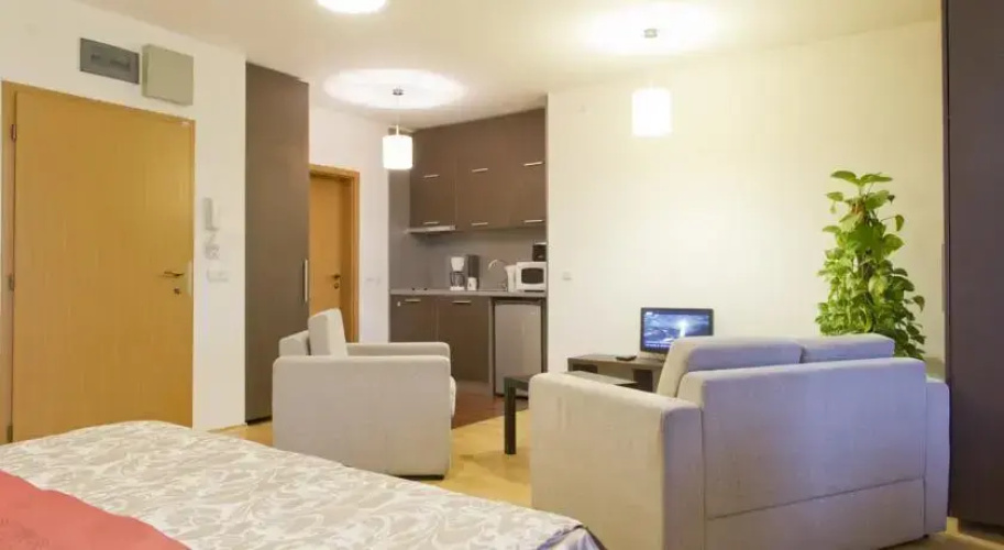 Academica Aparthotel