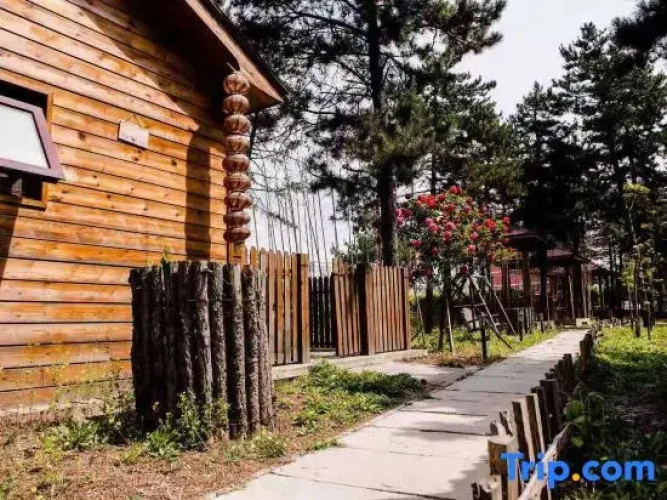 Sanhe Yijingyuan Homestay