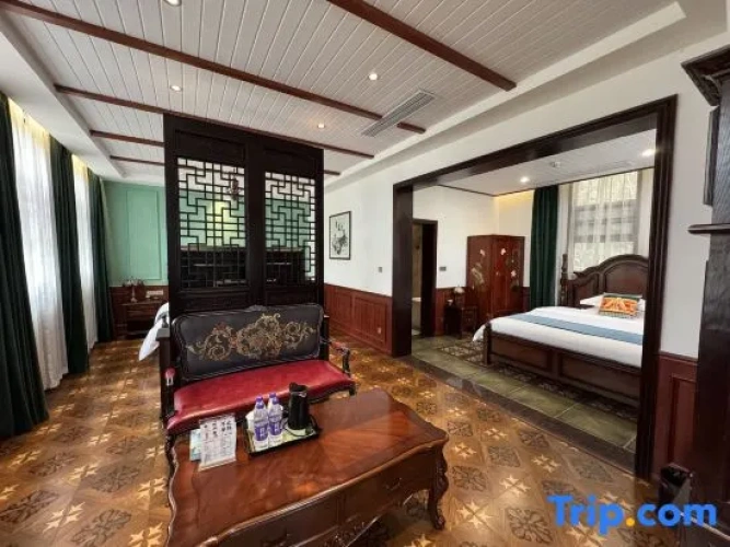 Family Suite with mountain view