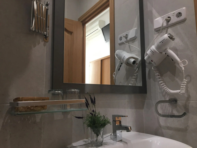 Hostal R. Lido