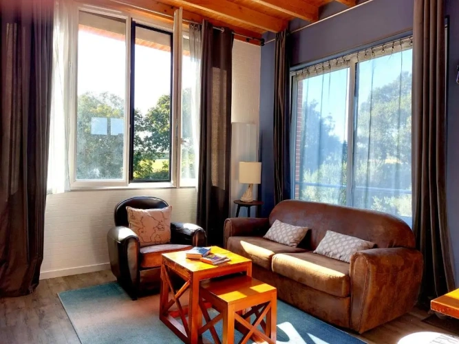Apartment with garden view