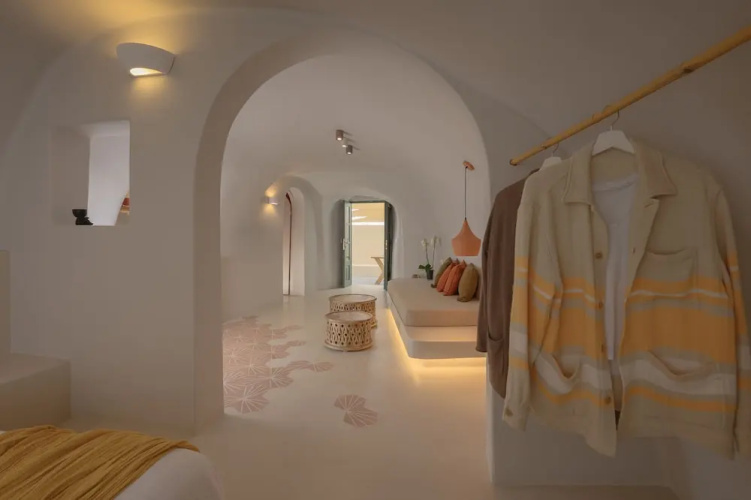 Elements Cave Suites