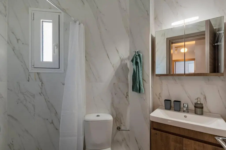 Leon Suite, seafront residence!