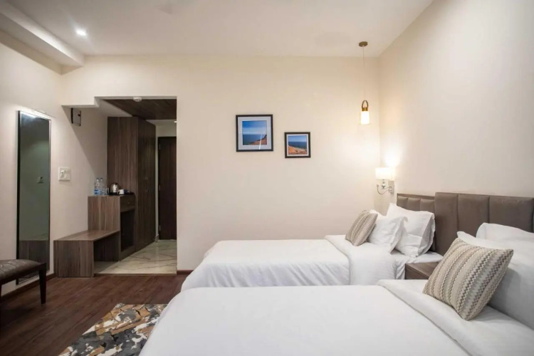 Hotel Alaya
