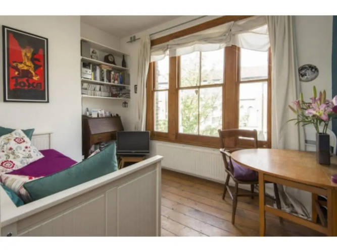 Beautiful Conversion Flat in Fashionable Hackney