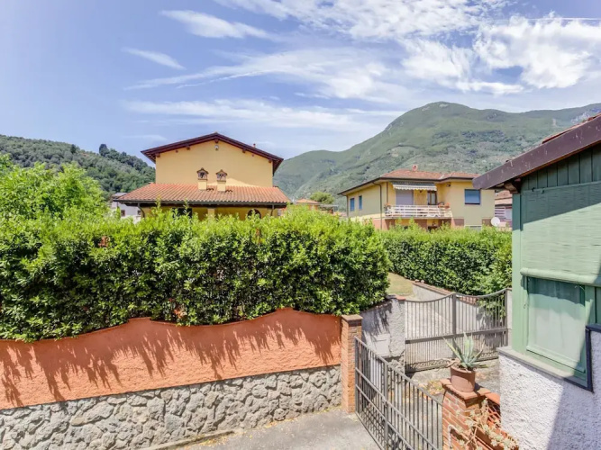Villa With Garden Near Versilia Beach