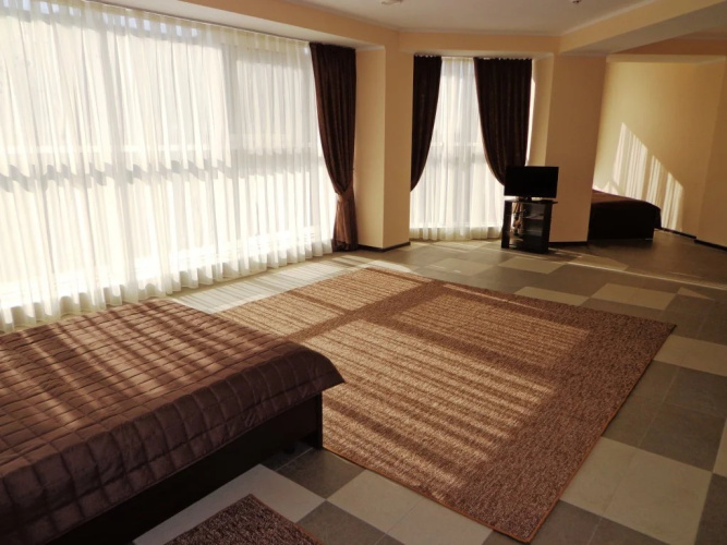 Mark Plaza Hotel