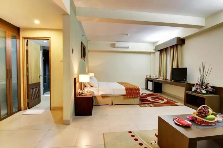 Luwansa Hotel