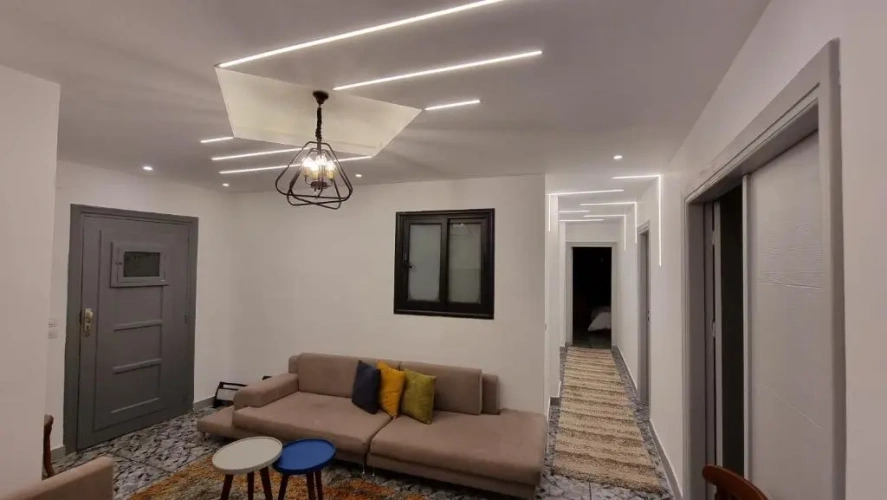 3 Bedrooms Apartment