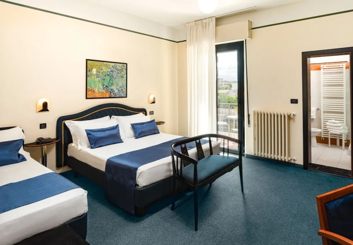 Superior Quadruple room with balcony
