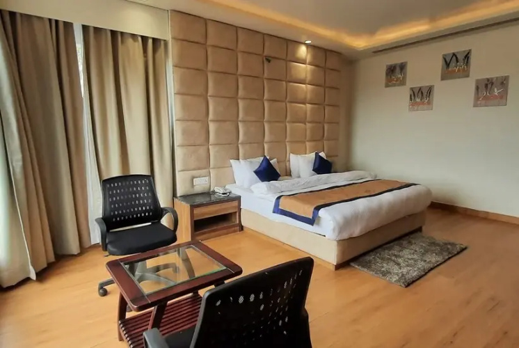 Sparsh Hotel & Resort