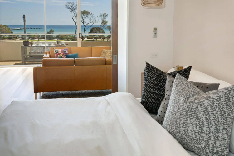 Aquabelle Apartments