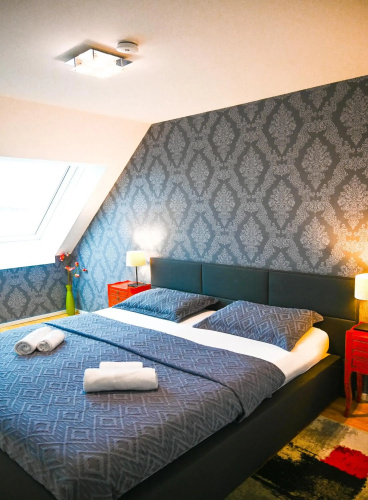 Delightful Duplex Danube Canal