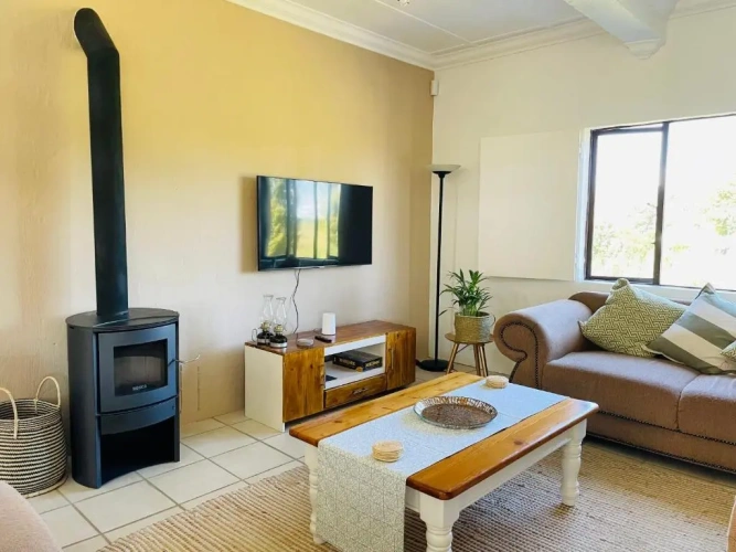 3 Bedrooms Cottage