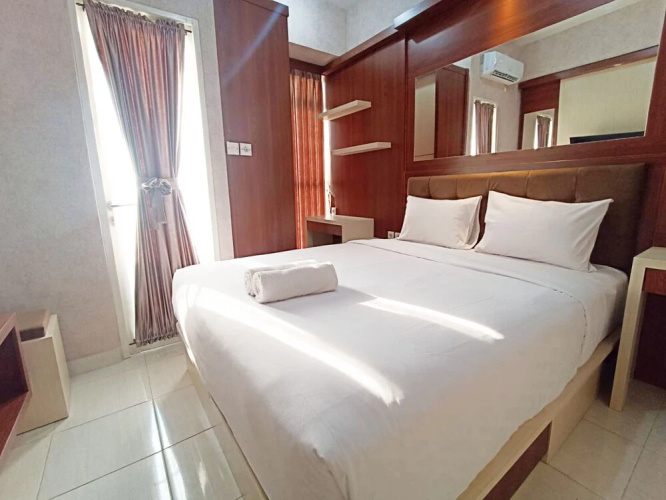 Modern Look And Homey Studio Amartha View Apartment