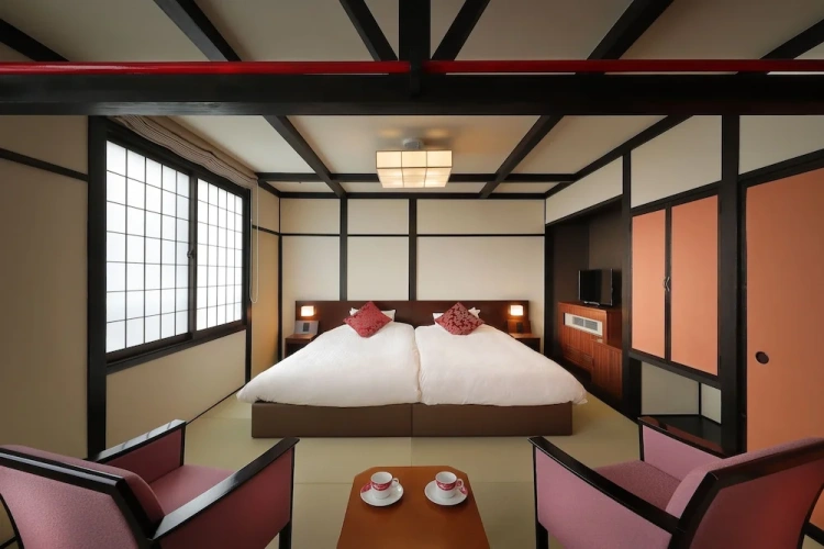Standard Twin room