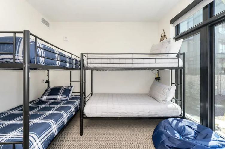 Timber Fox 1208 3 Bedroom Apts by RedAwning