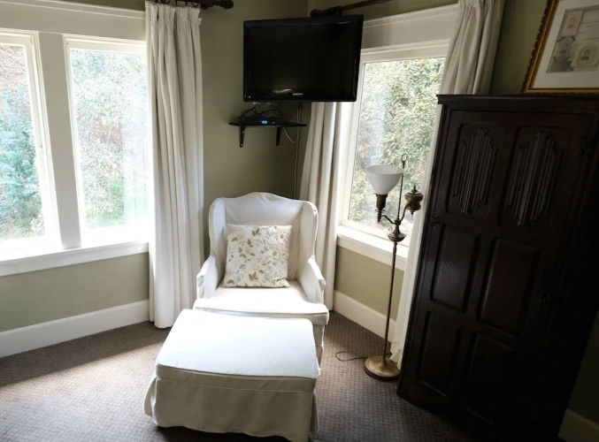 Double Cottage