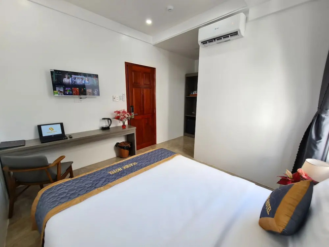 Seaside Hotel